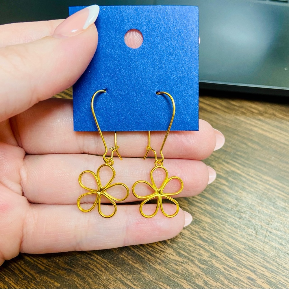 Flower Power Drop Earrings
